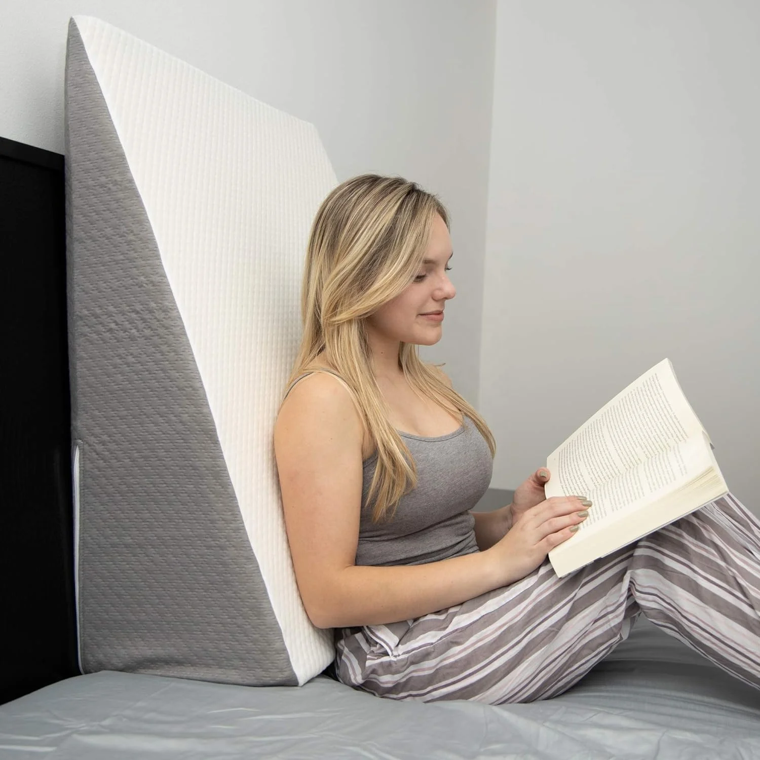 Extra Wide Acid Reflux Bed Sleeping Pillow Memory Foam Top and Jacquard Cover Wedge Pillow
