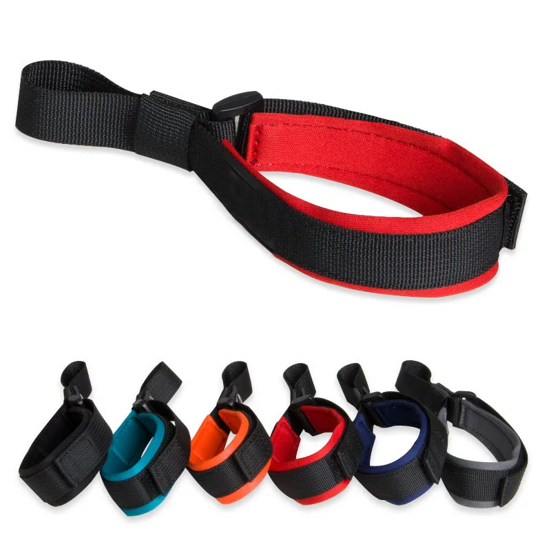 Pet non-slip wrist strap Automatic retractable tractor accessories for dogs