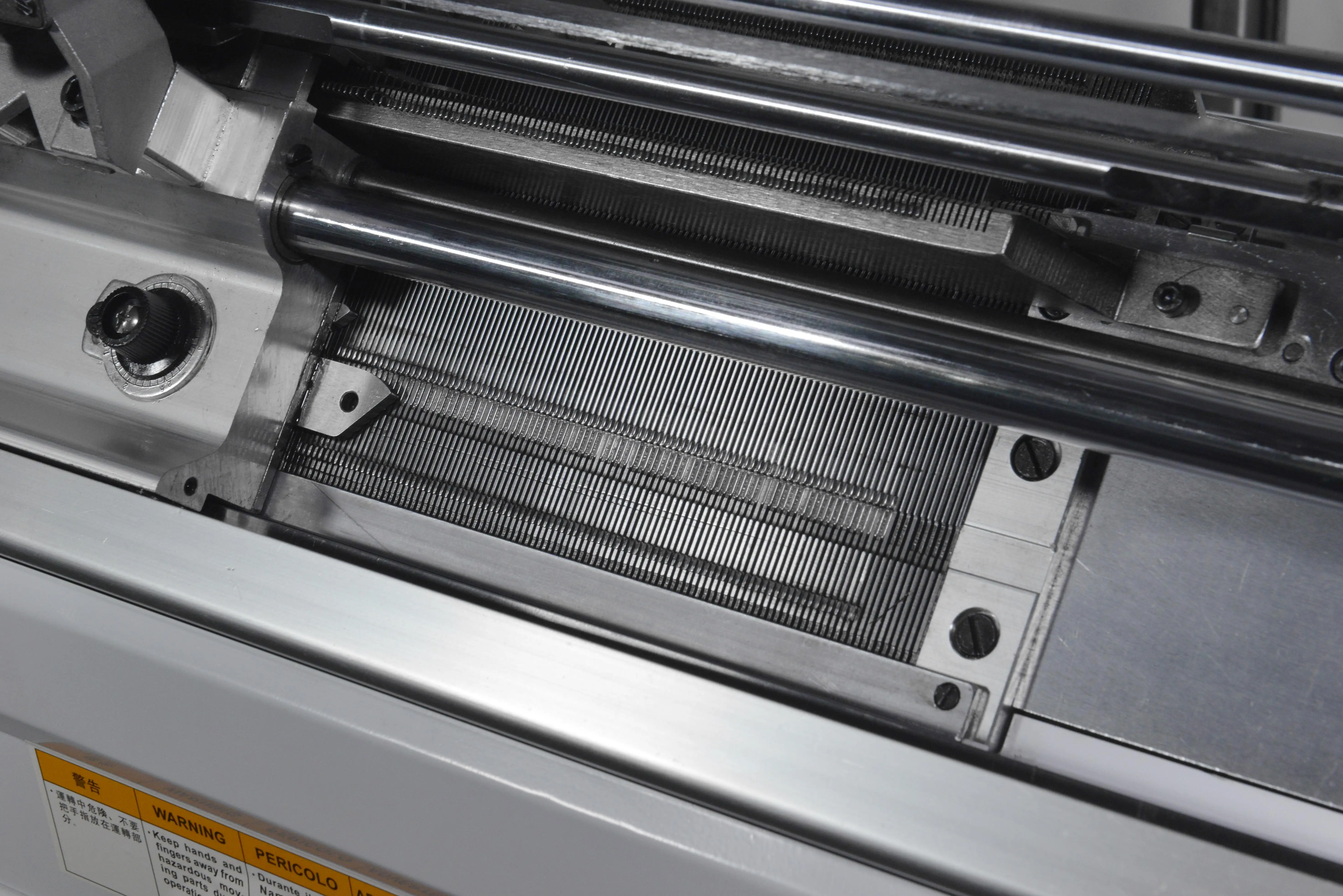 
JS205-15G GLOVE KNITTING MACHINE 