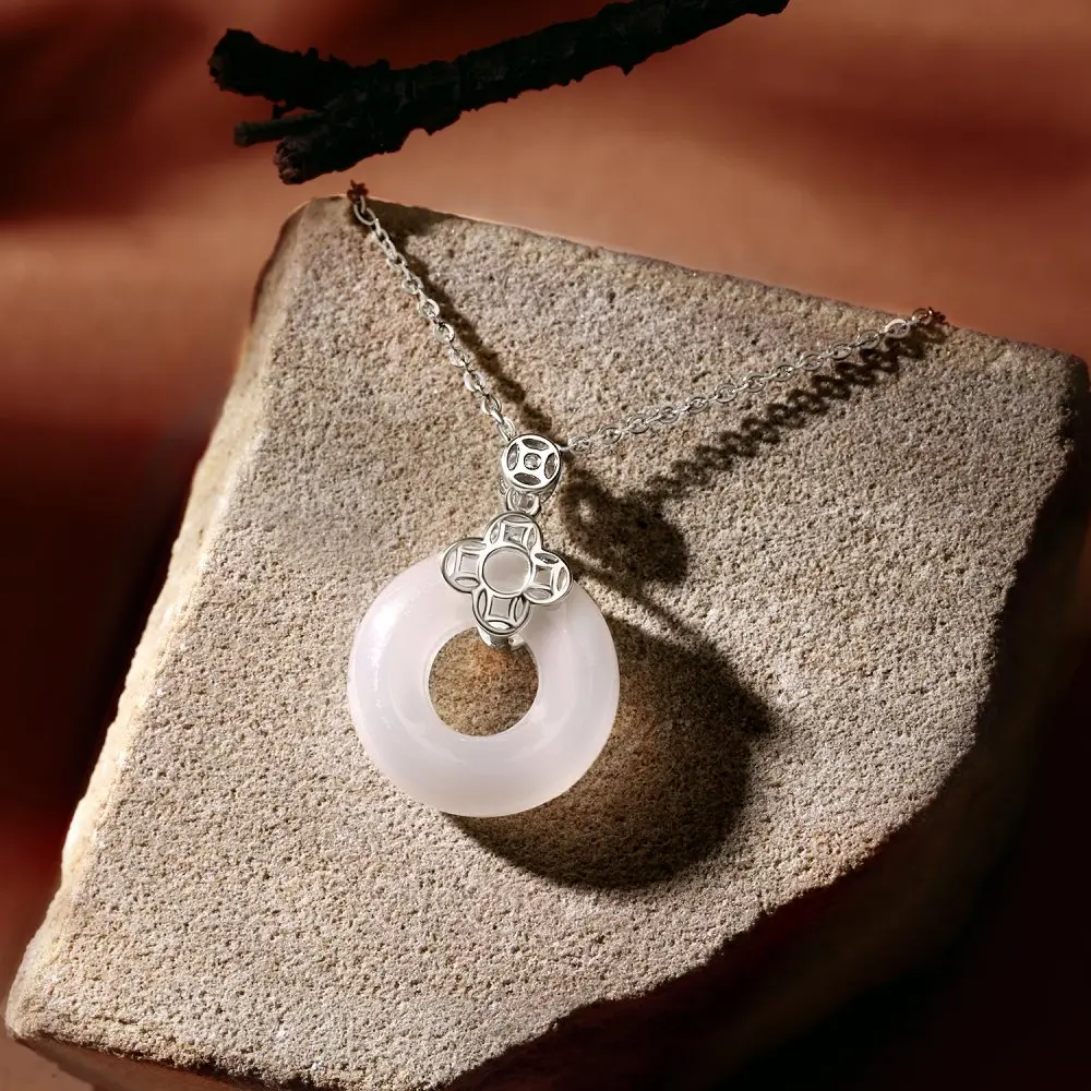 Custom 925 Sterling Silver Lucky Buckle Hollow Round Pendant Luxury High-End 18K Gold Plated Hotan Jade Necklaces For Women