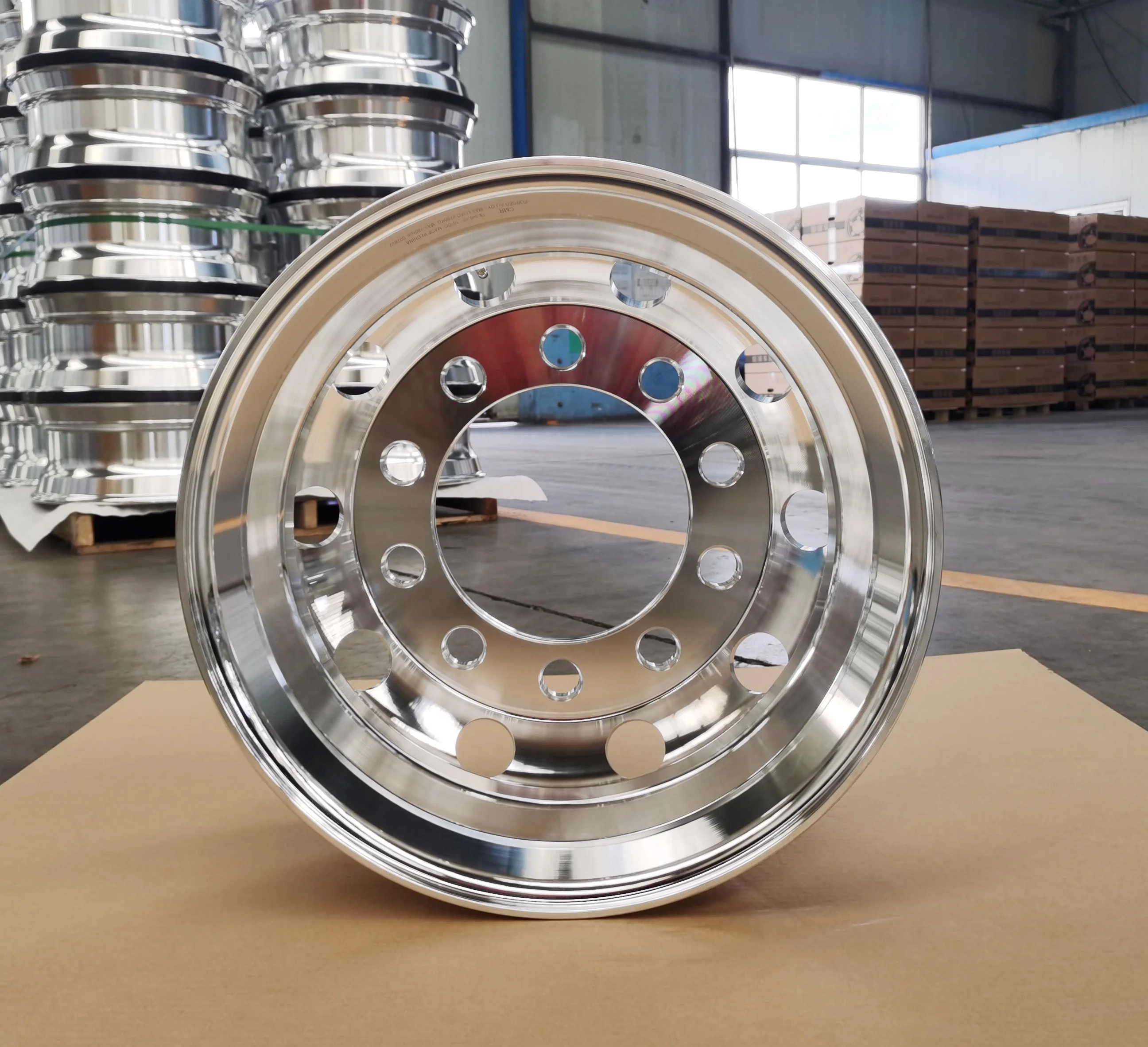 19.5 Truck wheels of Aluminum material Forged hubs or rims
