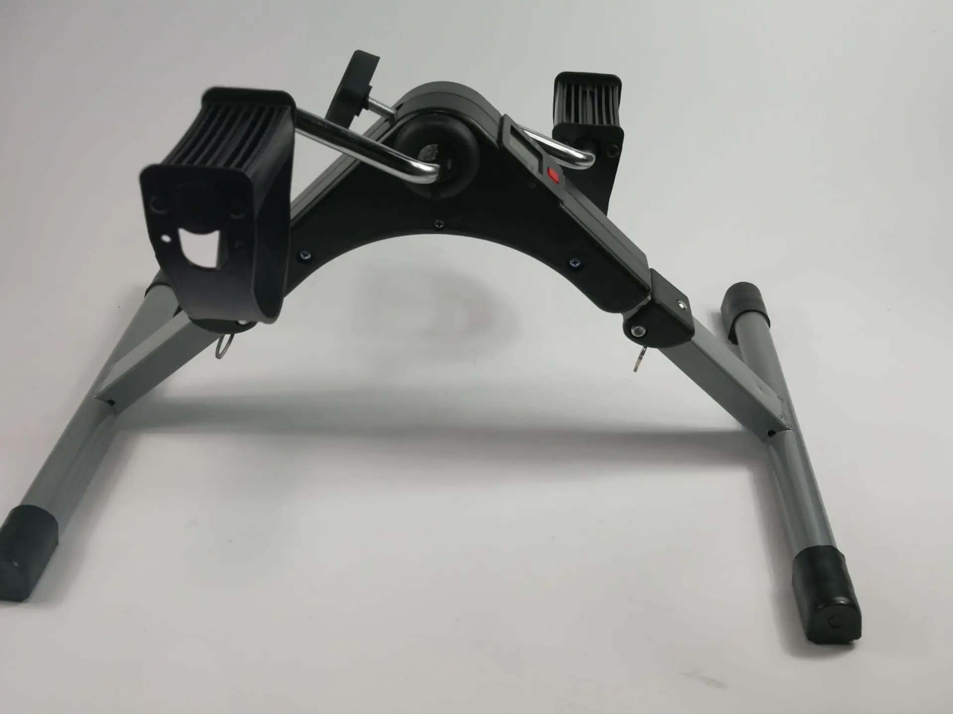 Portable home exercise bike small size mini bike exerciser electronic screen fitness folding exercise bike