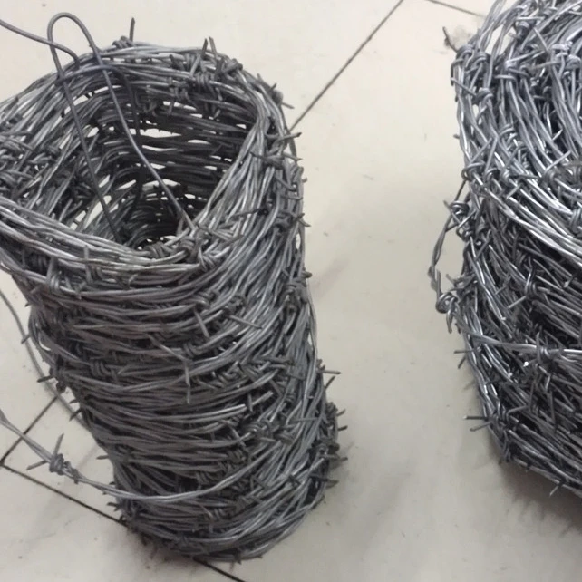 Колючая проволока горячего цинкования по низкой