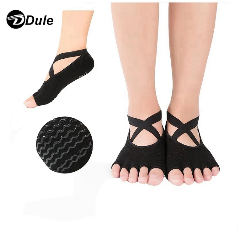 DL-I-567 pilates open toe yoga socks custom cotton knitted toeless yoga socks half toe ankle grip socks