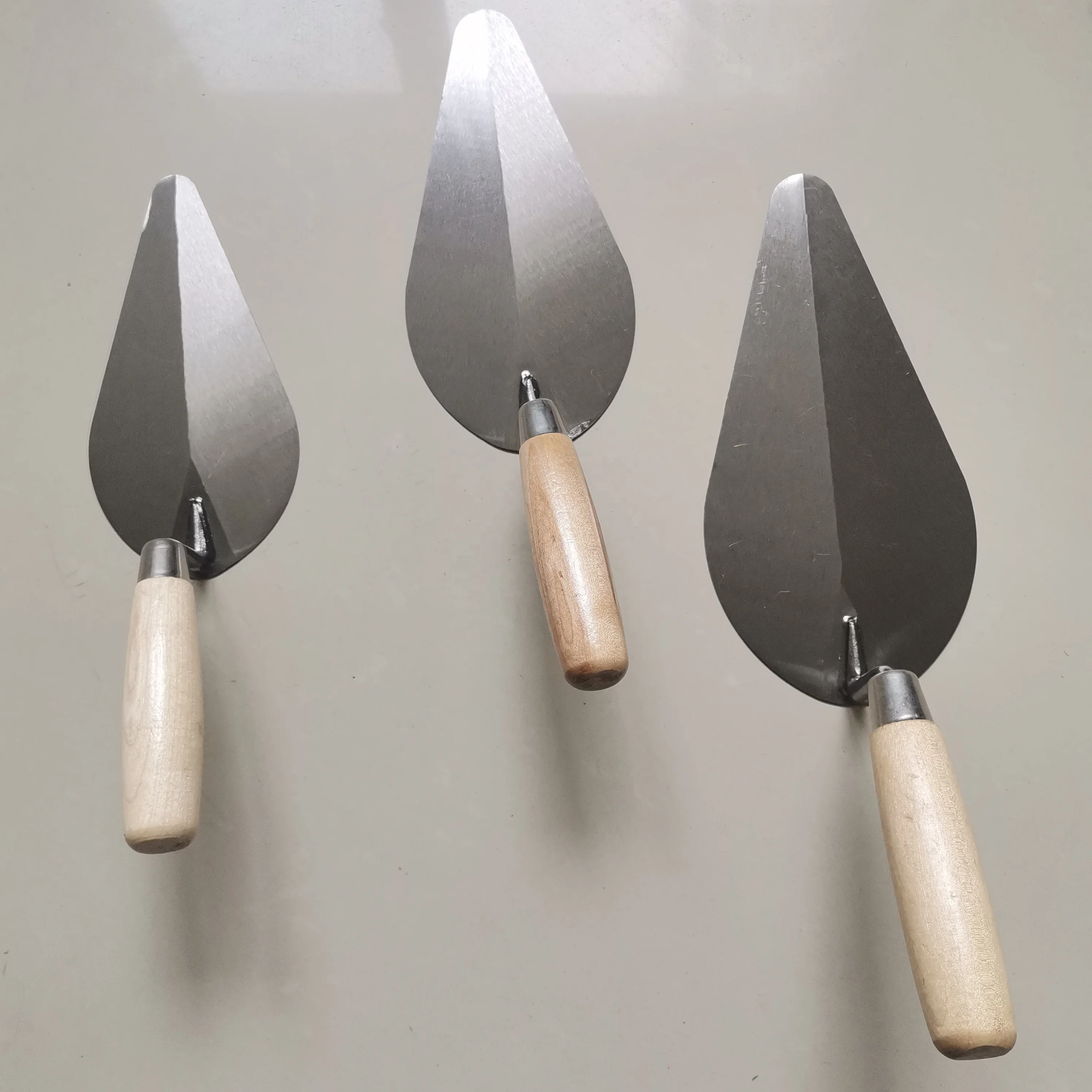 Top Grade Construction Works Concrete Bricklaying Trowels with Hardened Sharp Blade