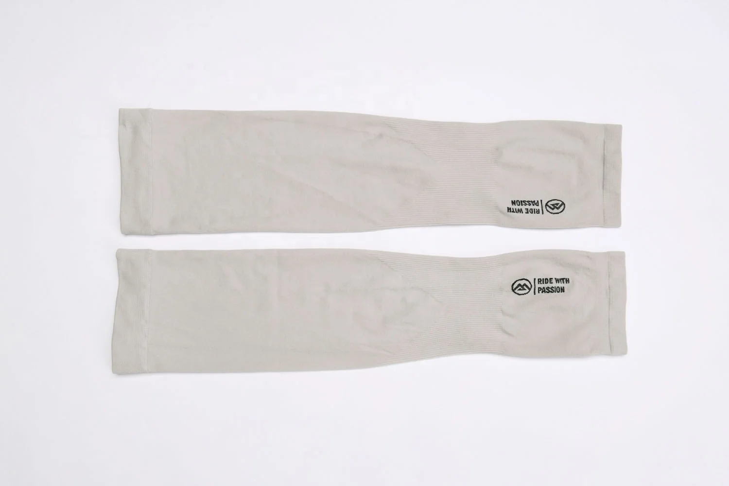 Monton UV Sun Protection Personalized Label Knitting Compression Ice Silk Cooling Lets Slim Arm Sleeves