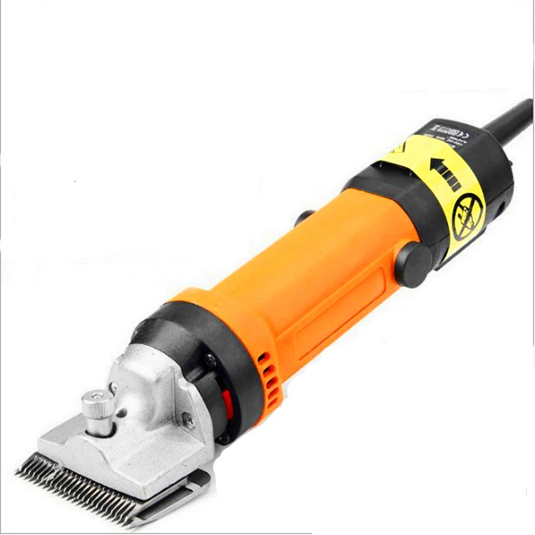 220V Sales electric horse hair clippers used for grazing animals on a farm