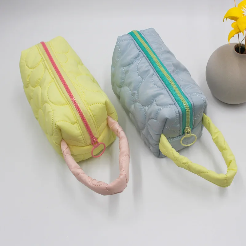 New Fashion Cosmetics Beauty Bag For Women And Girls Candy Color Fluffy Cute Fill Makeup Bag Custom Logo Storage Bag