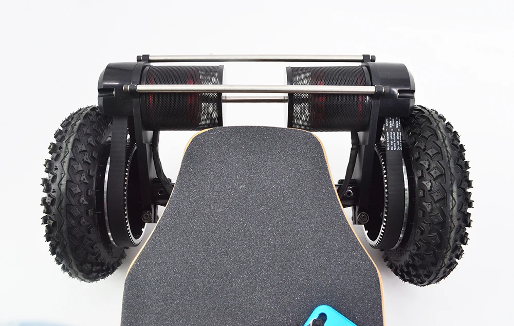 
2021 iEZway Drop Shipping US Warehouse Dual Belt Drive All Terrain 4 wheel Off Road Electronic Skate Board Electric Skateboard 