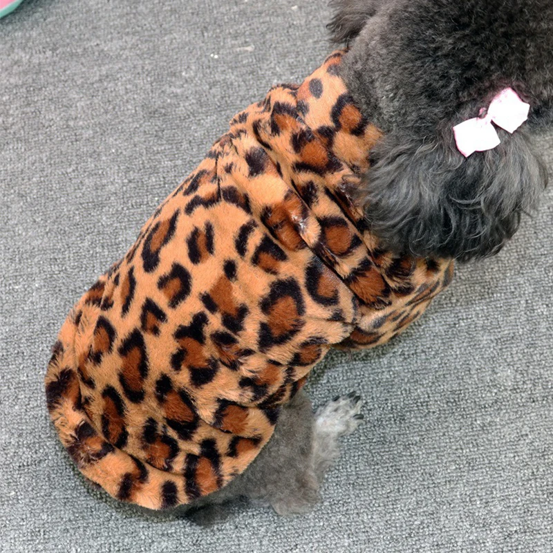 OEM Custom Winter Jacket Snowsuit Design Leopard Print Dogs Outfit Dog Coat Animal Pattern Sport Style Pet Clothes Manufacturer
