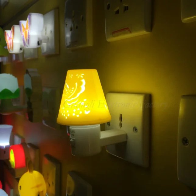 W055 LED Switch Plug Lamp Mobile Power Charging Small Carved Lamps LED Eye Protection  Round Night Light