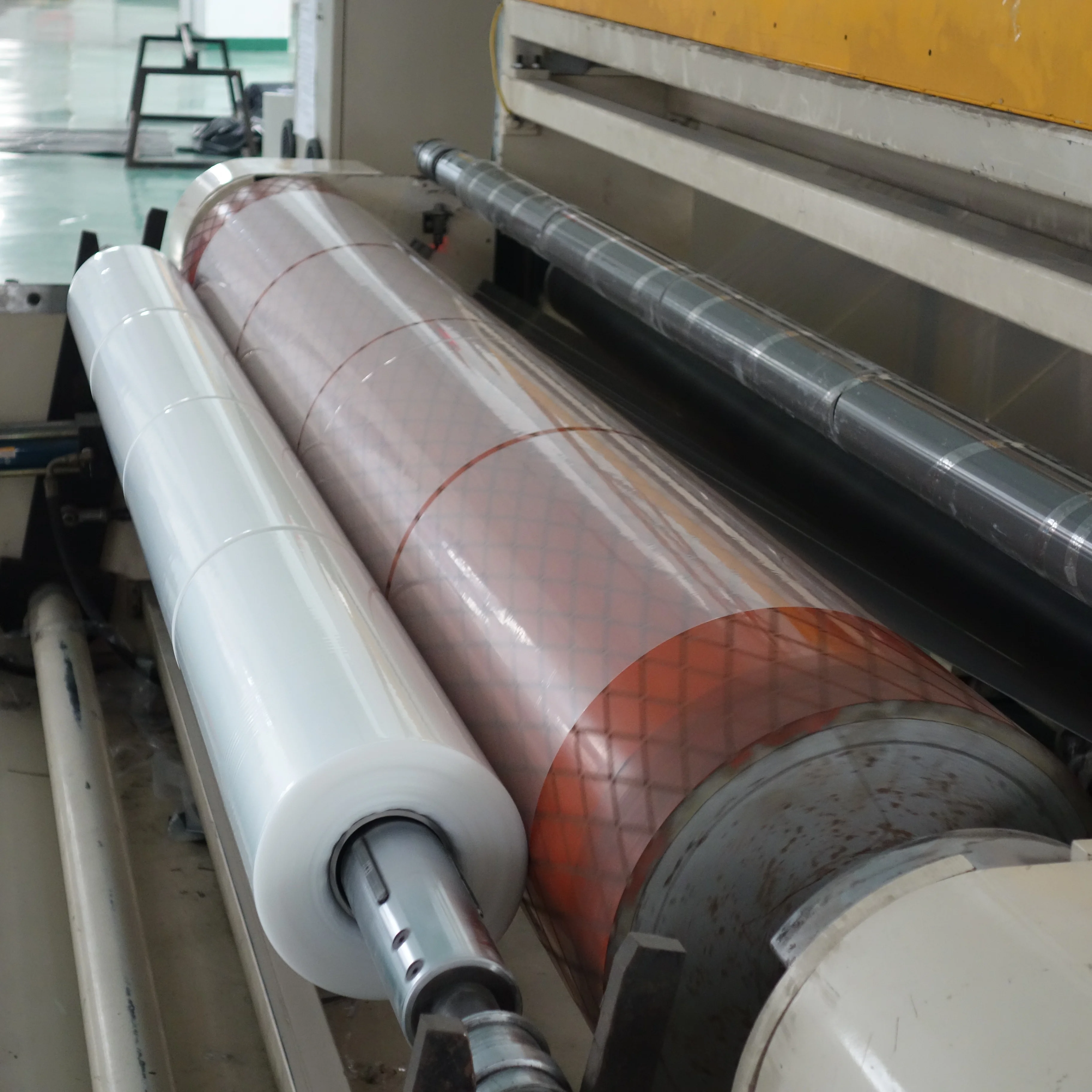 
China factory supplier Best price polyethylene Heat shrinkable film ldpe shrink film for water bottle packing 