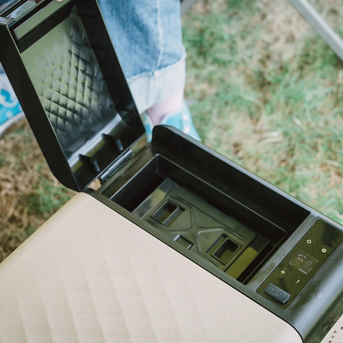 Alpicool OEM RTW25 Automobile Refrigerator Energy Saving Solar Portable Freezer 12 Volt Electric Cooler For Car