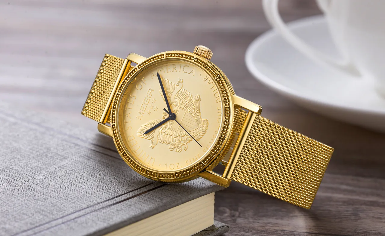 MEGIR 2032 USA badge Wristwatch Luxury Golden Bald Eagle Quartz Watch for Men
