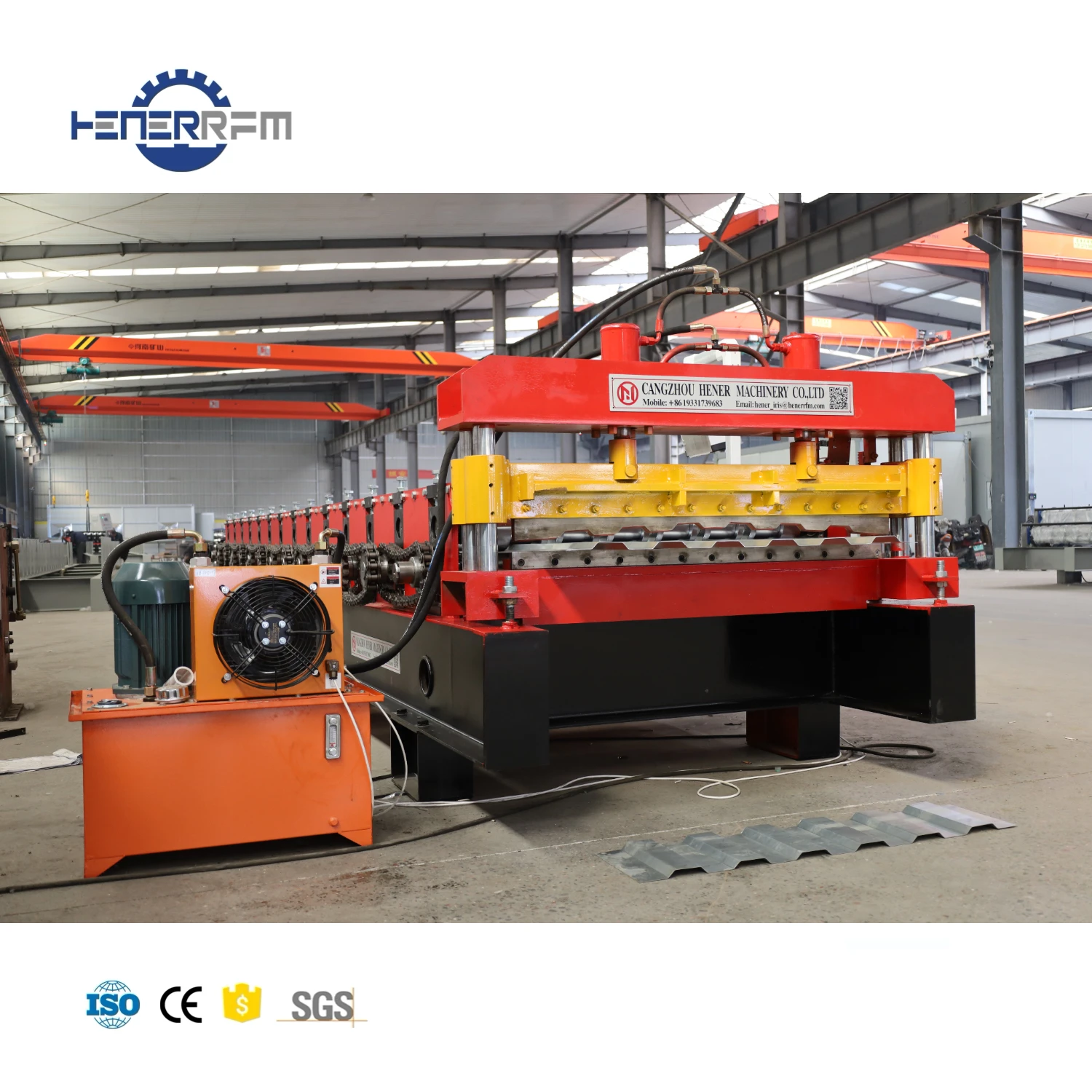 Professional manufacture car box carriage plate steel car body panel car board roll forming machine