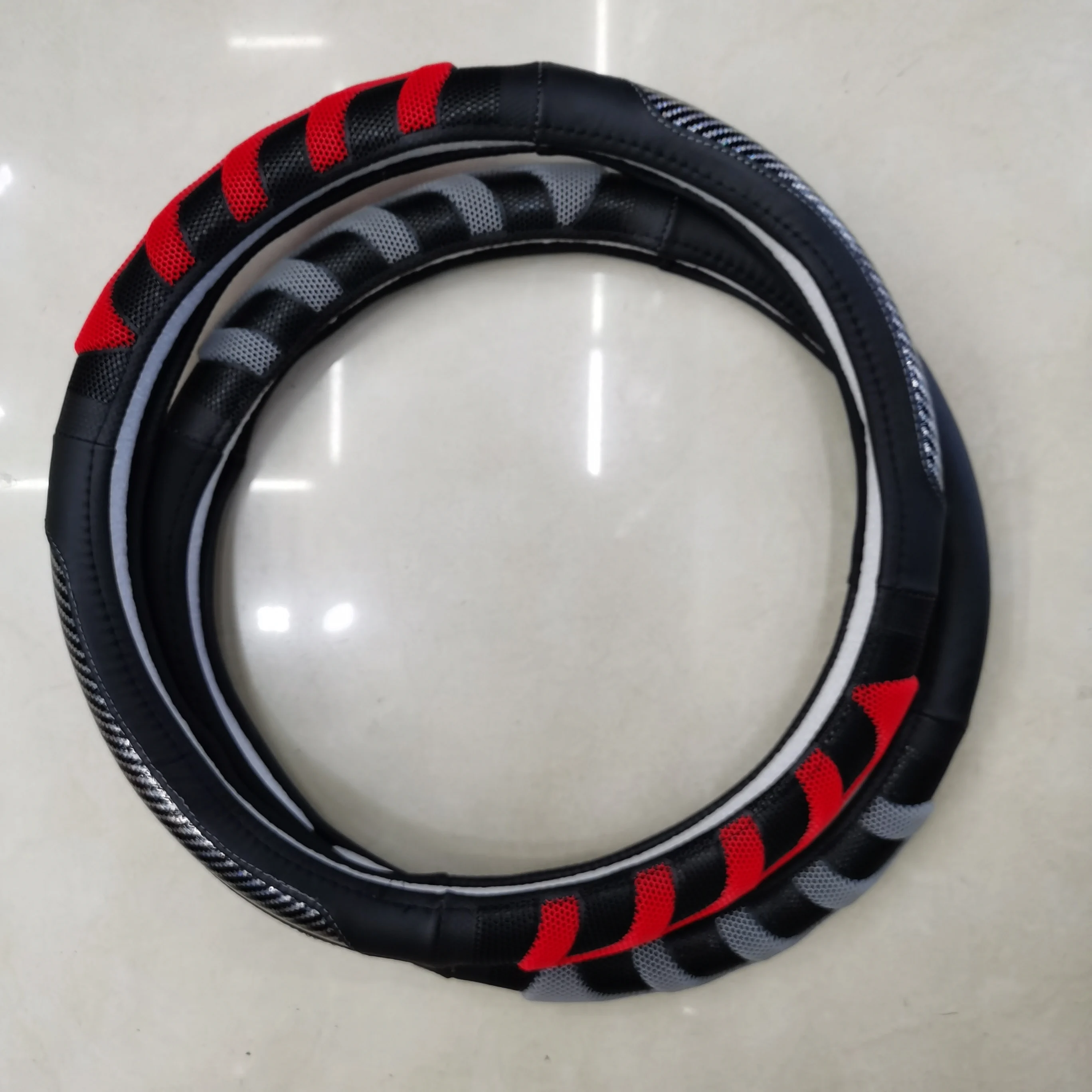 Luxury Silicone Steering Wheel Cover Fashionable General Automotive Parts Sports Steering Wheel Cover Carbon Fiber Universal