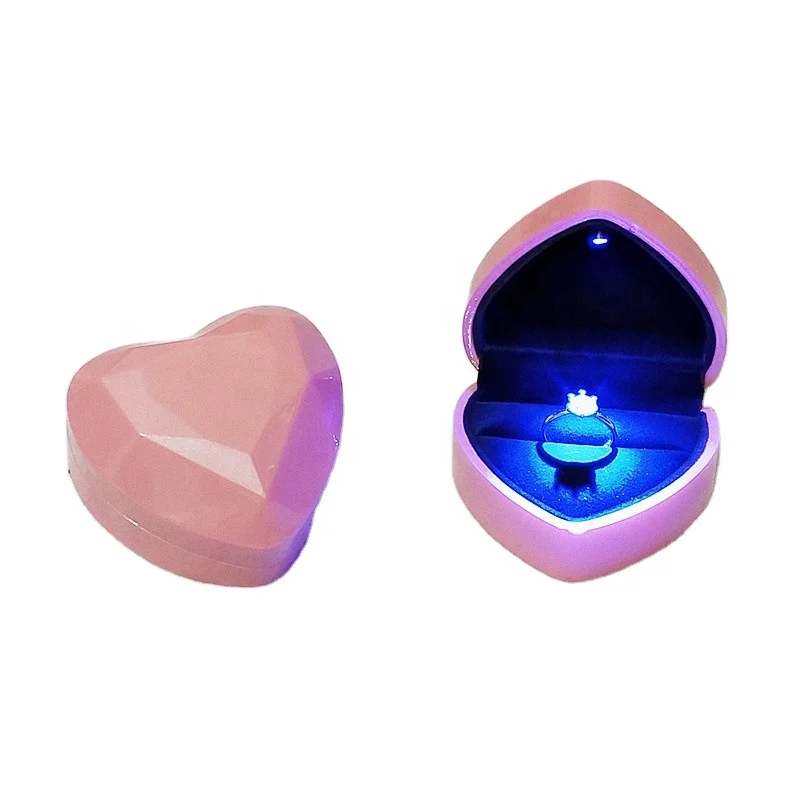2022 new arrival romantic piano lacquer heart-shaped jewelry packaging box pink ring pendant storage case made in Qibang
