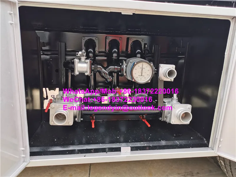 World class brand japanese GIGA 10 wheeler oil tanker truck diesel tank truck