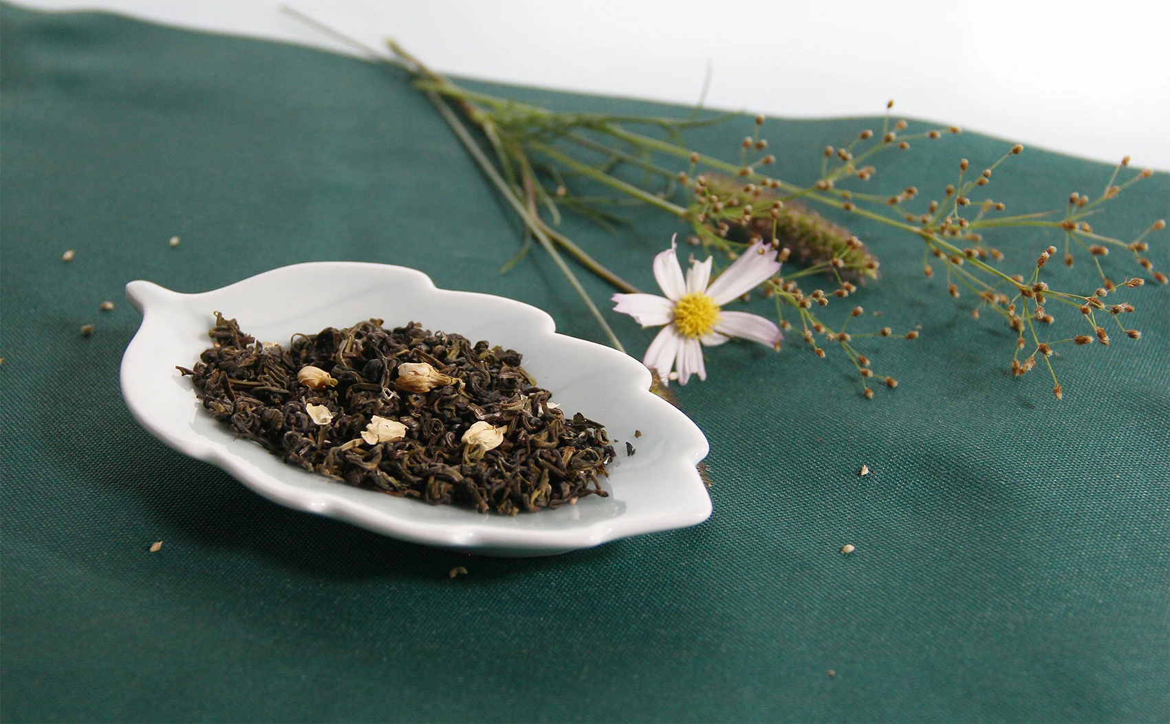 Jasmine Tea Songluo Green Tea Chinese green tea OEM package  in bulk support private label  Anhui , Huangshan