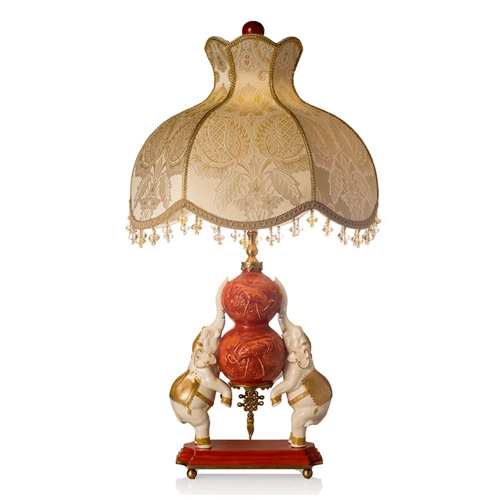 New Arrival Classic Imperial Designed Antique Gilt Bronze Elephant Table Lamp