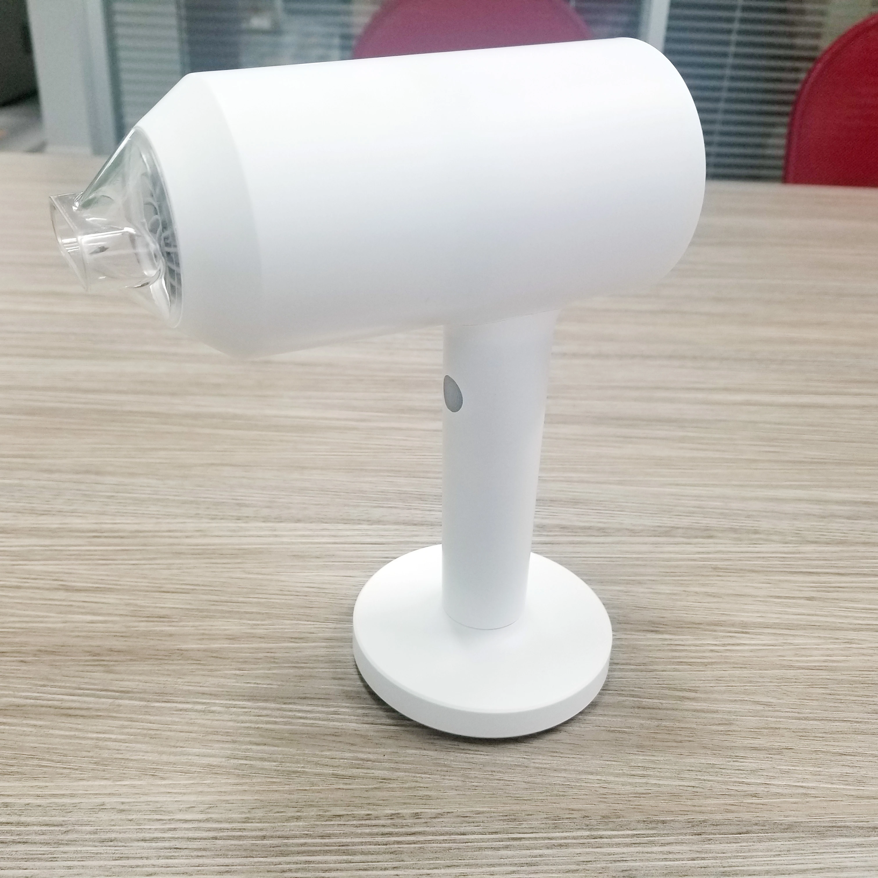 Беспроводной перезаряжаемый беспроводной бытовой фен для волос