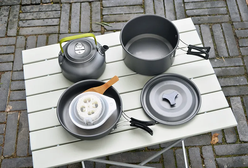 Factory direct selling cheap folding puzzle manicure outdoor camping durable picnic dining tables