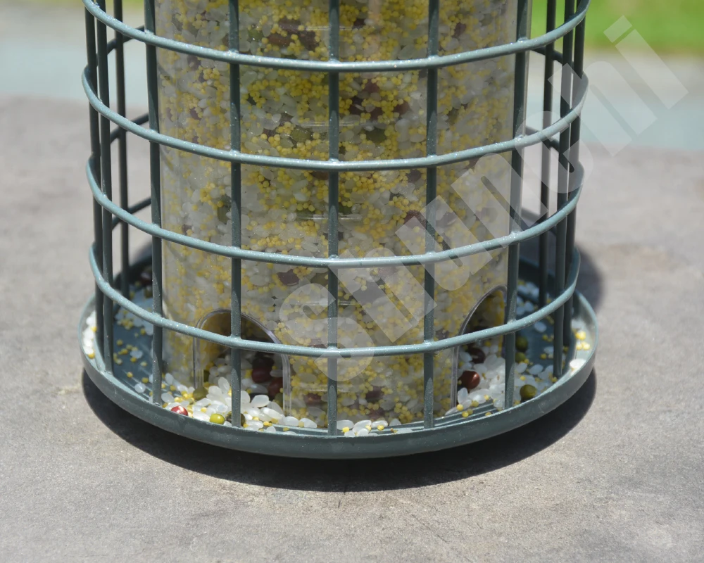
Top quality squirrel resistant bird food feeder 3.5L 12 feeding ports 