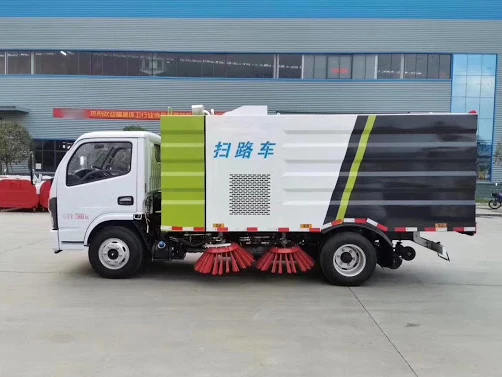 Профессиональный производитель CLW Mobile Road Sweeper Truck цена со