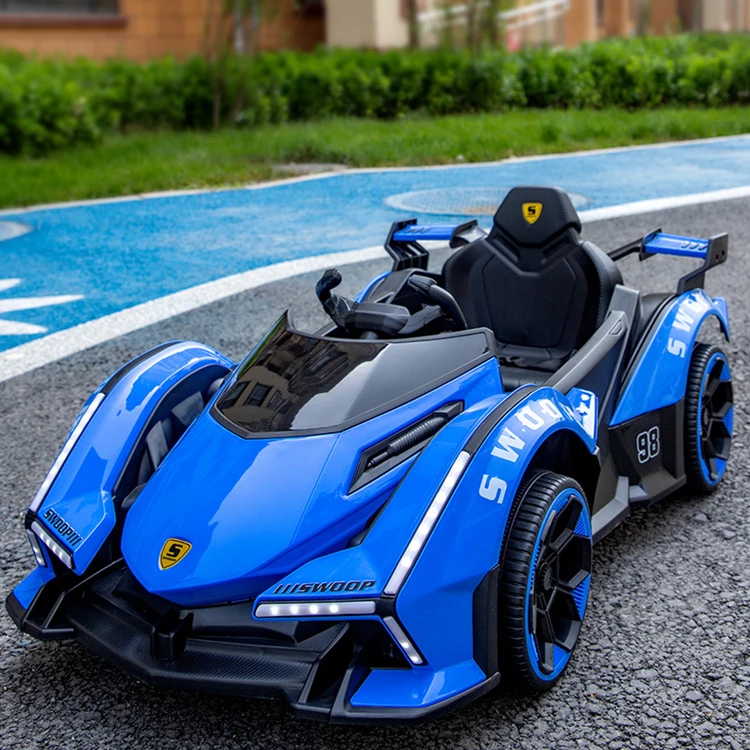 Детский мини-спортивный автомобиль с 4 пластиковыми колесами