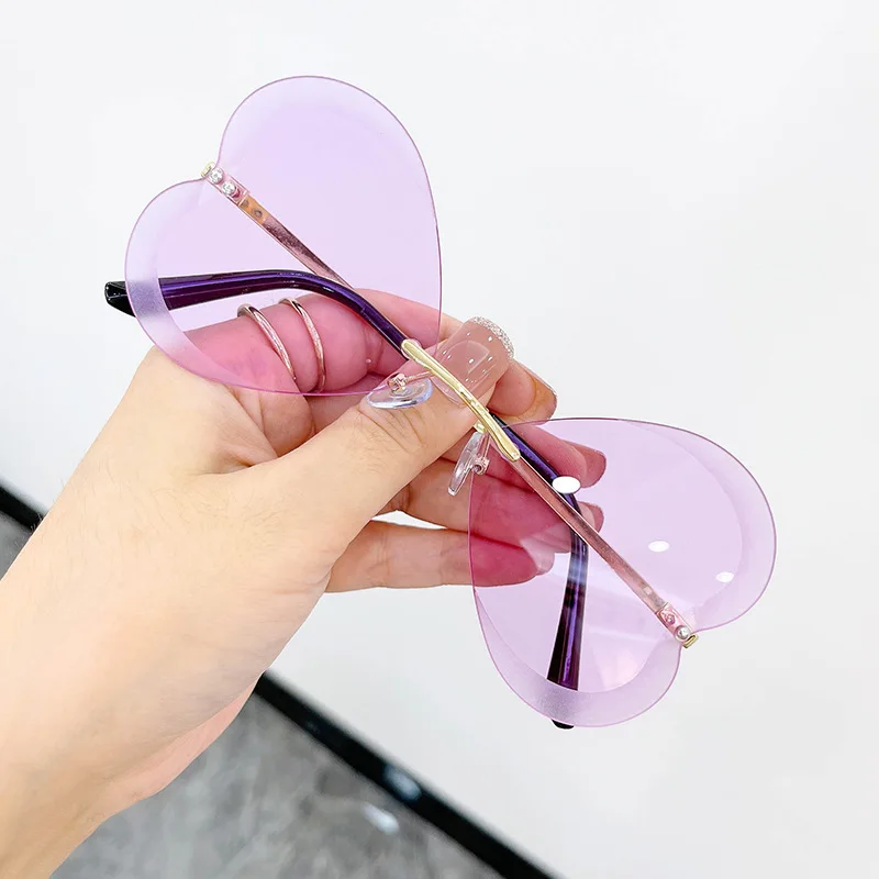 New Fashion Rimless Love Heart Party Glasses With Butterfly Decorated Sunglasses For Adults