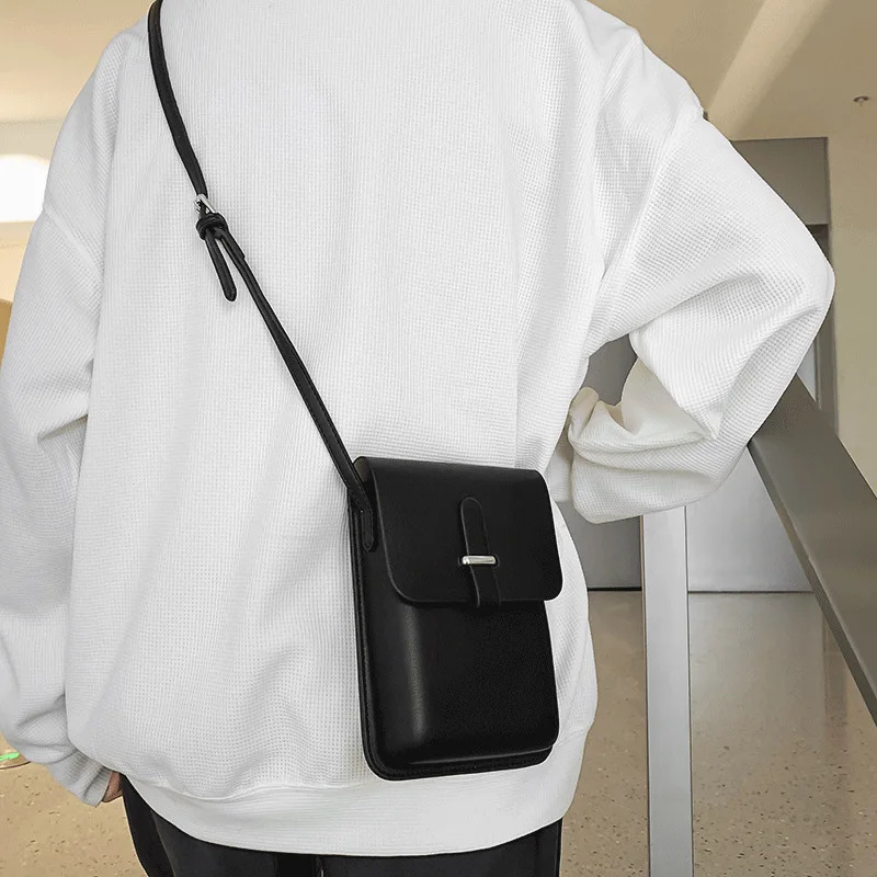 New Fashionable and Minimalist Mobile Phone Bag for Women, Versatile and Casual Vertical Trend Flip Single Room Crossbody Bag