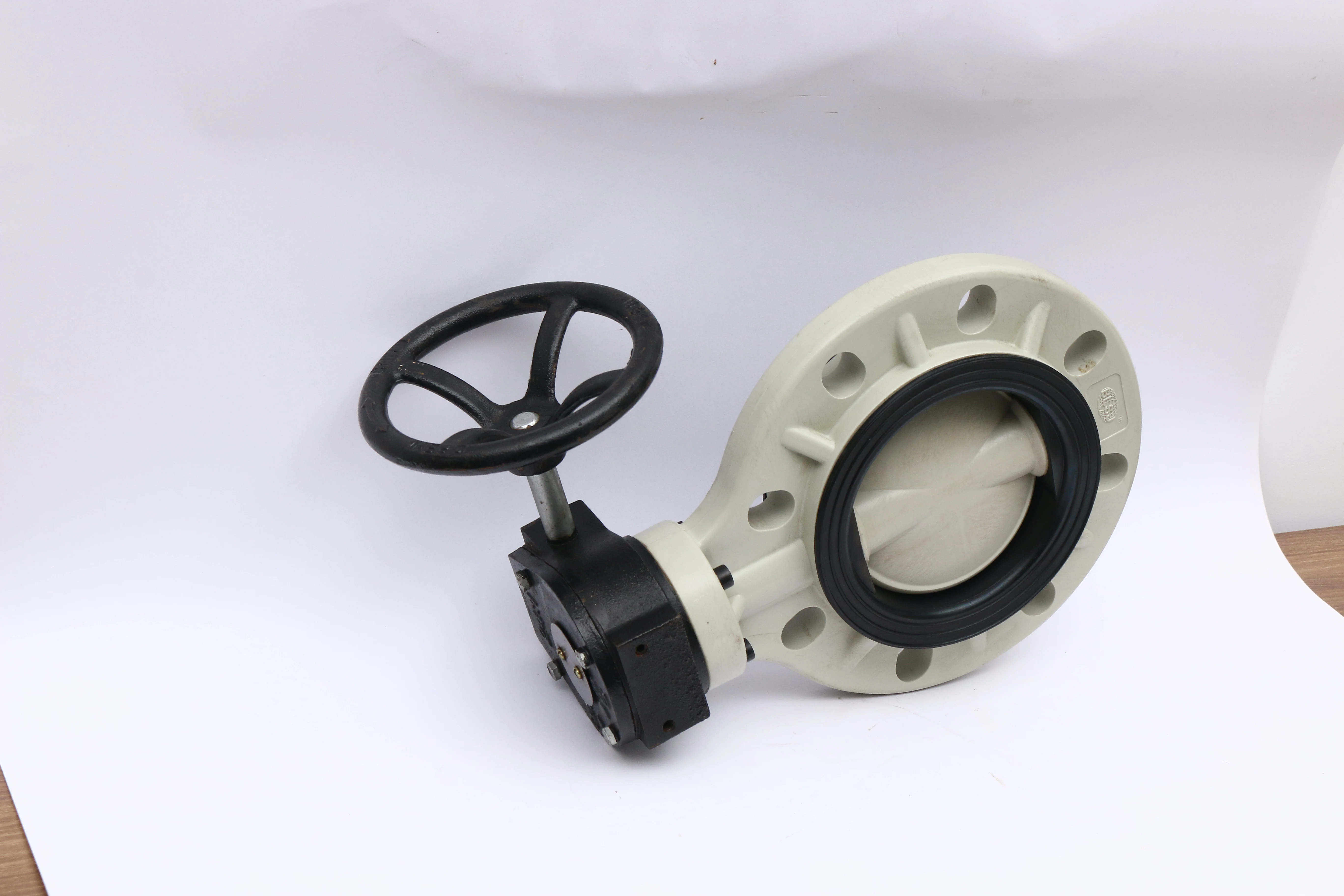 Big size  thermoplastic butterfly valve