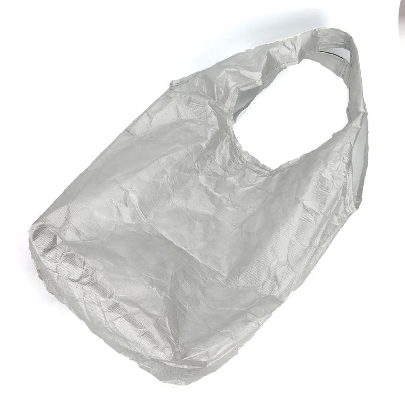 New simple washable tyvek paper handbag lightweight silver tyvek grocery shopping bag coated soft tyvek tote bag