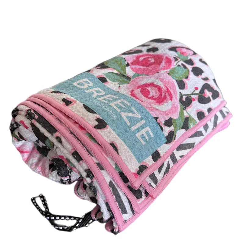 Wholesale Sand Free Beach Towel Custom RPET Recycled Polyester Microfiber Waffle Towel with Travel Bag