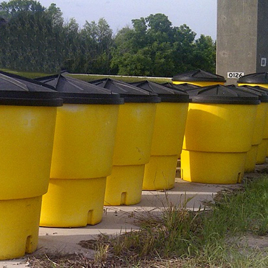 Plastic Barricade Barrel High-speed Intersection Road Warning Pier Sand Bucket Array of Gated Non-directional Collision