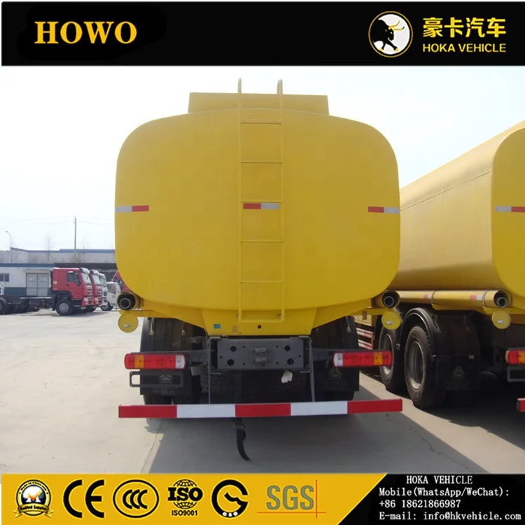  SINOTRUK HOWO 8X4 371HP 28CBM топливный танкер модель