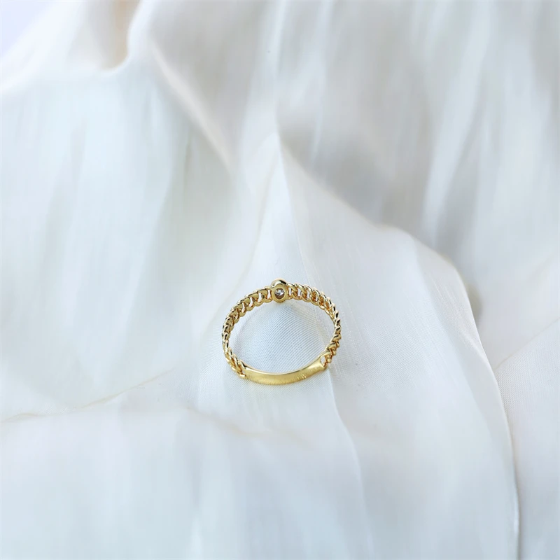 Factory-Customized 18K Gold Plated White Diamond Ring Classic Style GIA Certified for Engagement or Wedding IGI Certificate