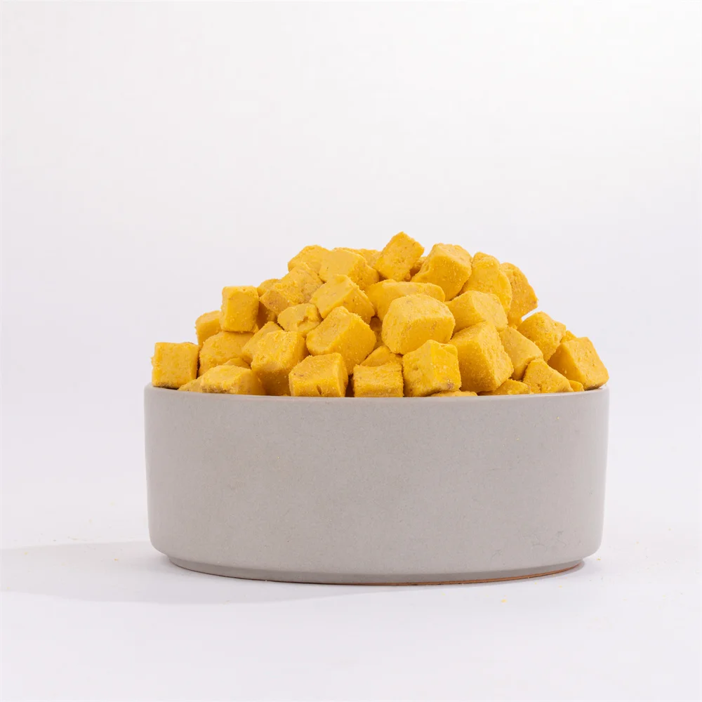 A must-eat egg yolk freeze-dried snack for puppies and kittens to develop Suitable for young dogs and cats