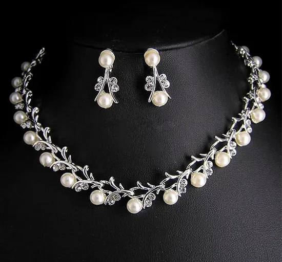 High End Alloy Two-Piece Set Crystal Diamond Pearl Bridesmaid Jewelry Necklace Earrings