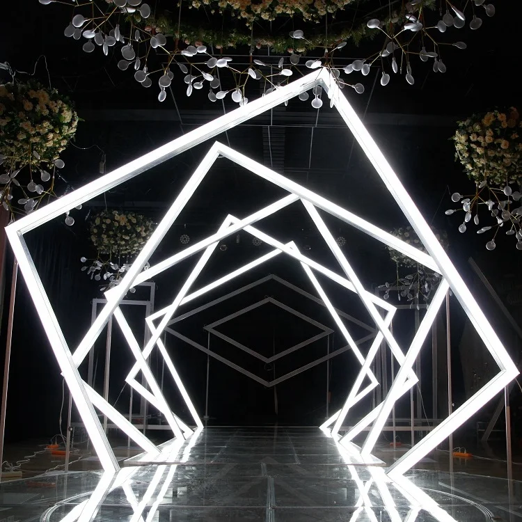 2019 New design stage background of LED Geometric time tunnel for event decoration
