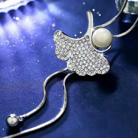 MX05 Hot sell wholesale Korean New Style Snowflake Long Crystal Sweater long Necklace For Women