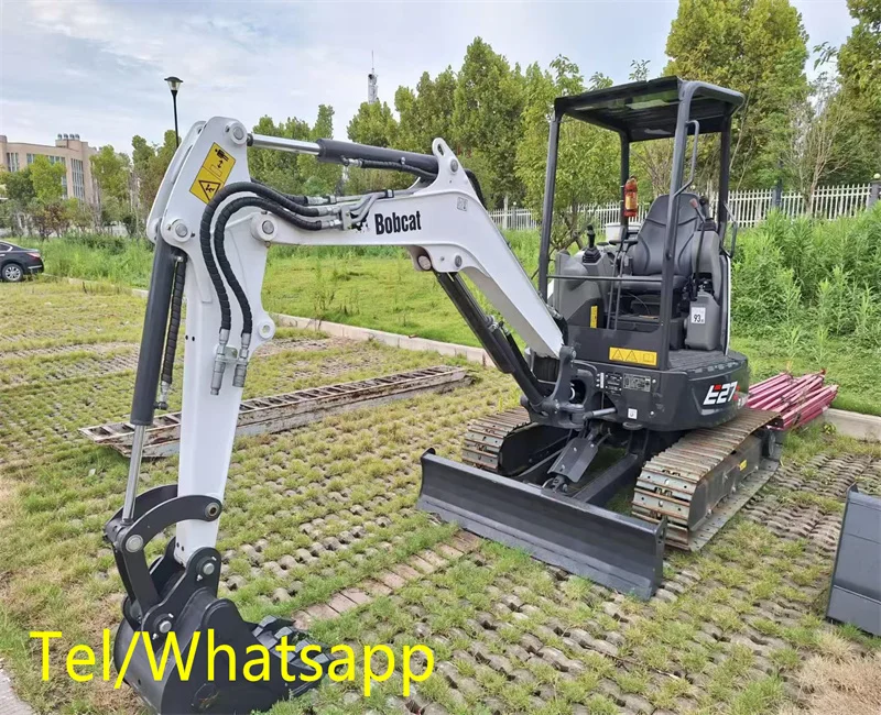 Great performance Japan mini bobcat excavator E27Z used bobcat excavators for sale