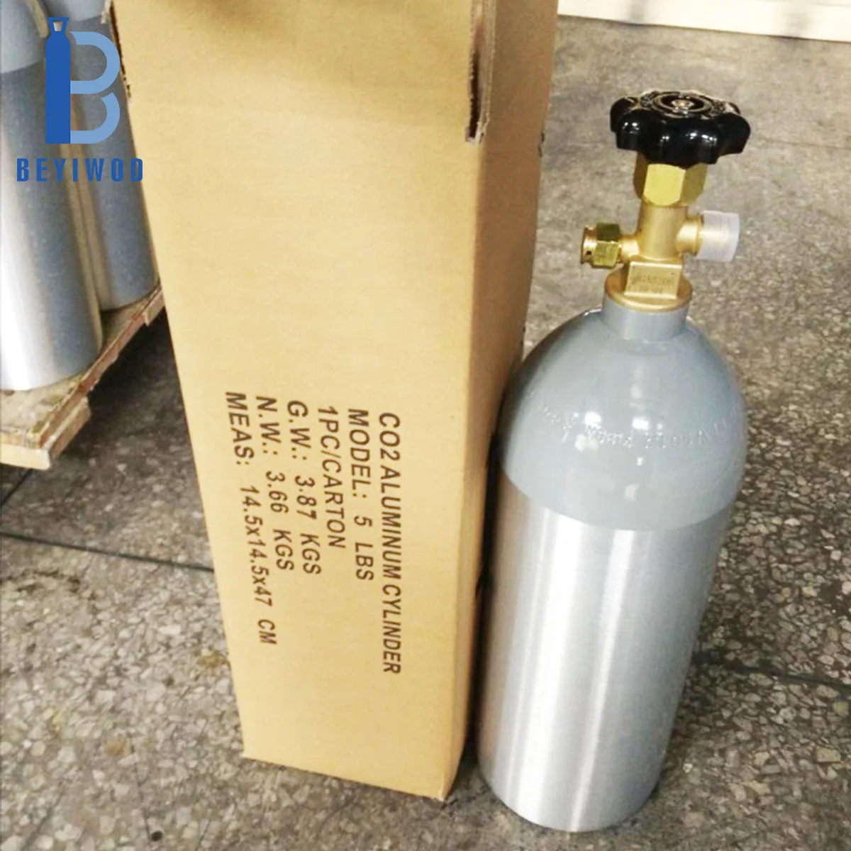 China cheap Co2 Beer brewing cylinder 5LB 10LB 20LB 13.4L co2 aluminum cylinder  with CGA320 valve and plastic handle