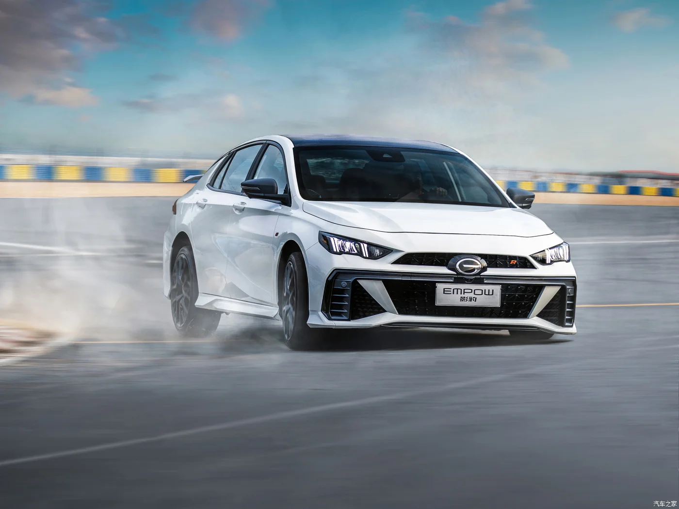 GAC Trumpchi Empow 2023 Новое молодежное Спортивное купе 1 5 т 2 0 177 265 двигатель дешевый высококачественный бензиновый автомобиль