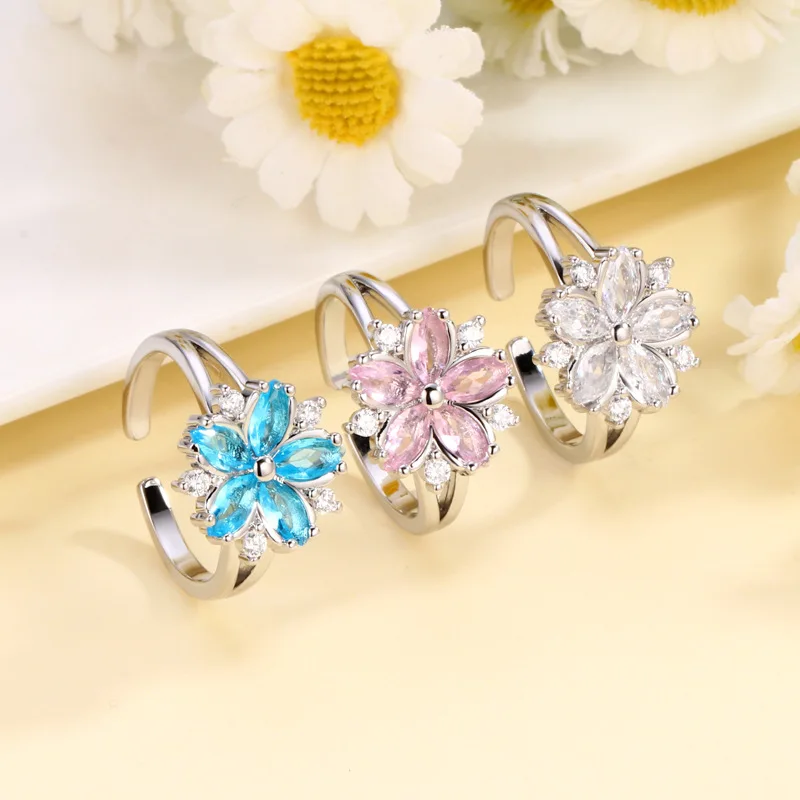 Copper Fashion Shinny Romantic Flower Shaped Zircon Ring Light Luxury Niche Design Flower Ring For Women