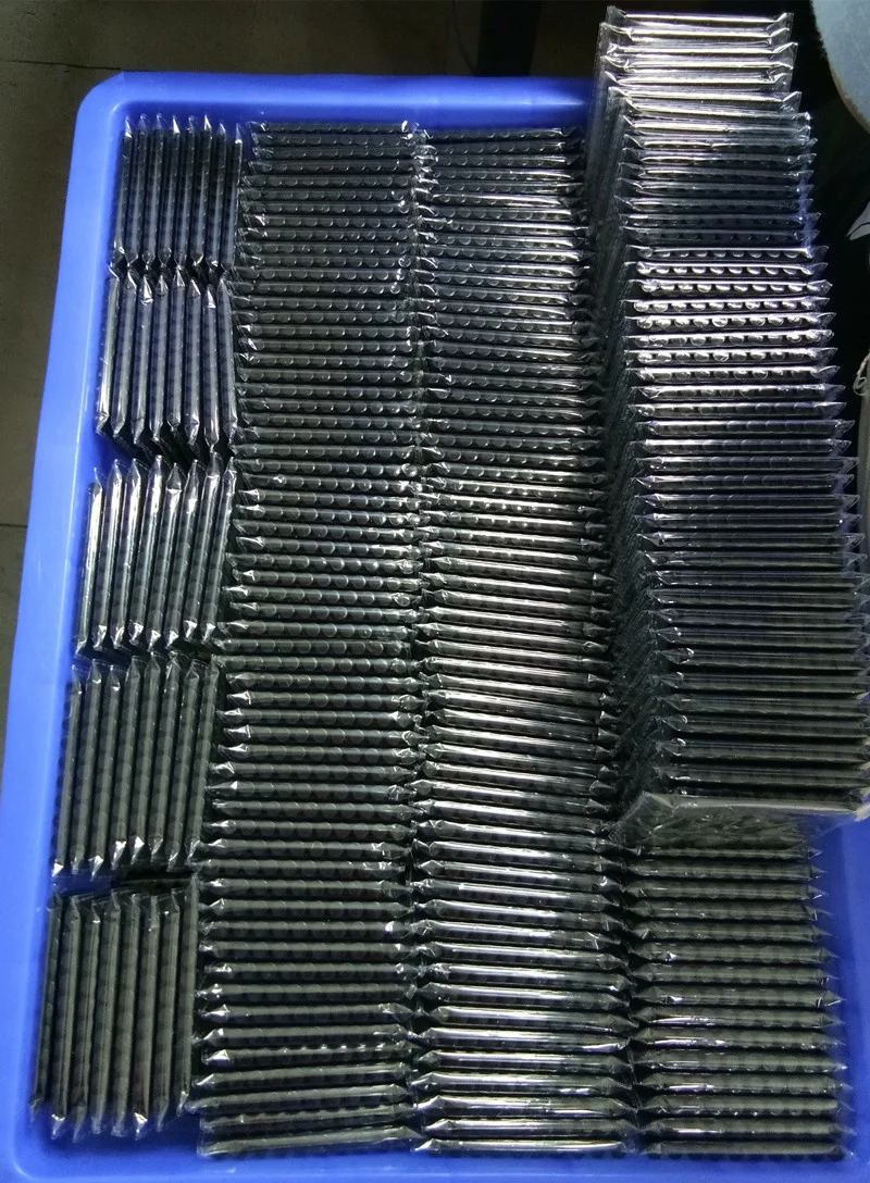 Портативная Черная или прозрачная мини-кисть для губ, кисть для подводки глаз с крышкой, кисть для помады