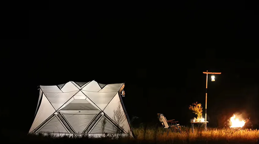 OEM hot Sale folding trips tents waterproof camping tents for rain season cross pole family glamping tent for gathering