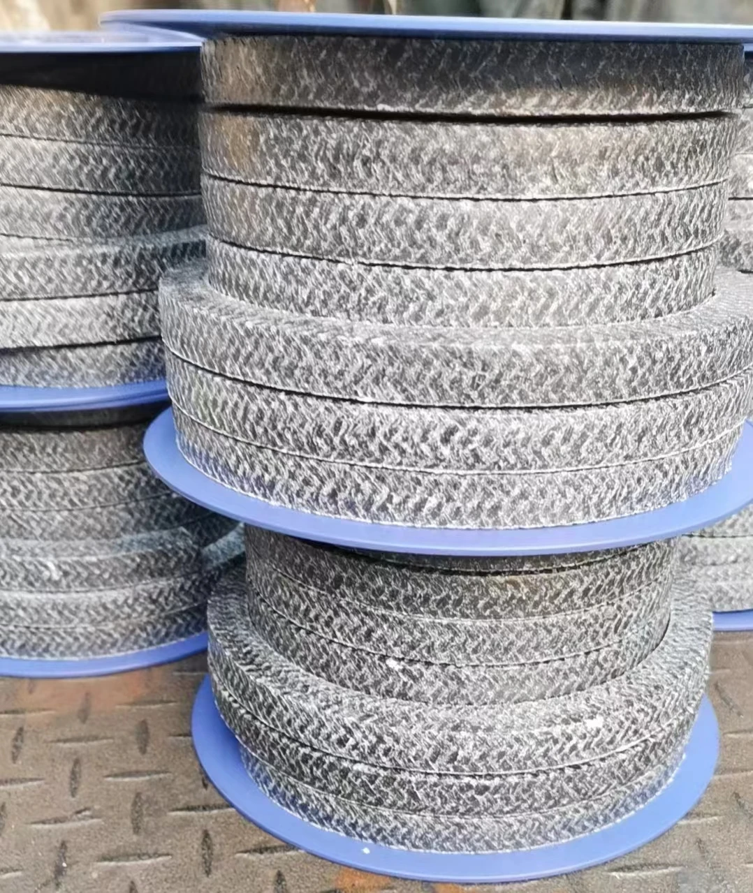 Black Carbon fiber with PTFE fiber braided or  with PTFE lubricant  sealing packing