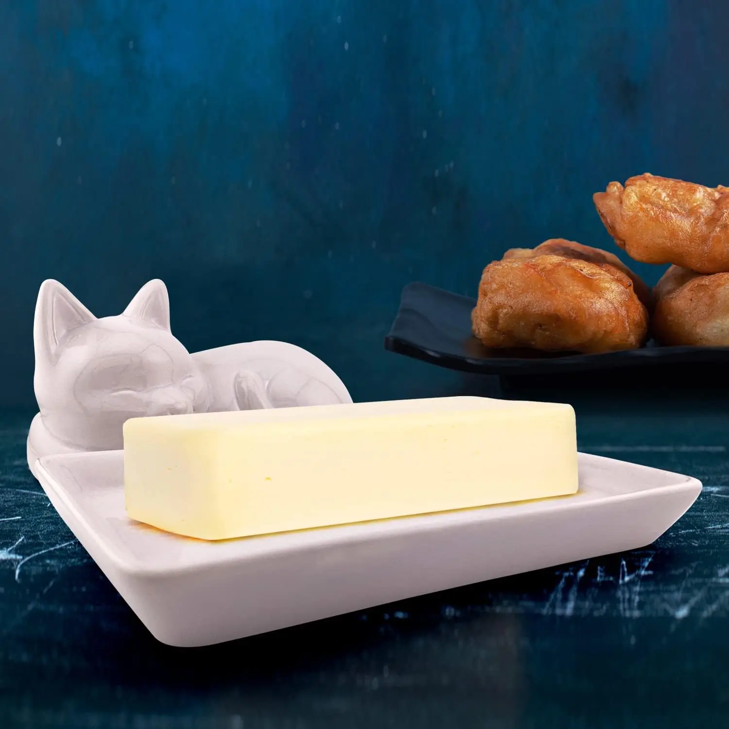 Adorable Cat Ceramic Butter Dish - Unique and Versatile Kitchen Accessory - Durable and Creative Way to Store and Serve Butter