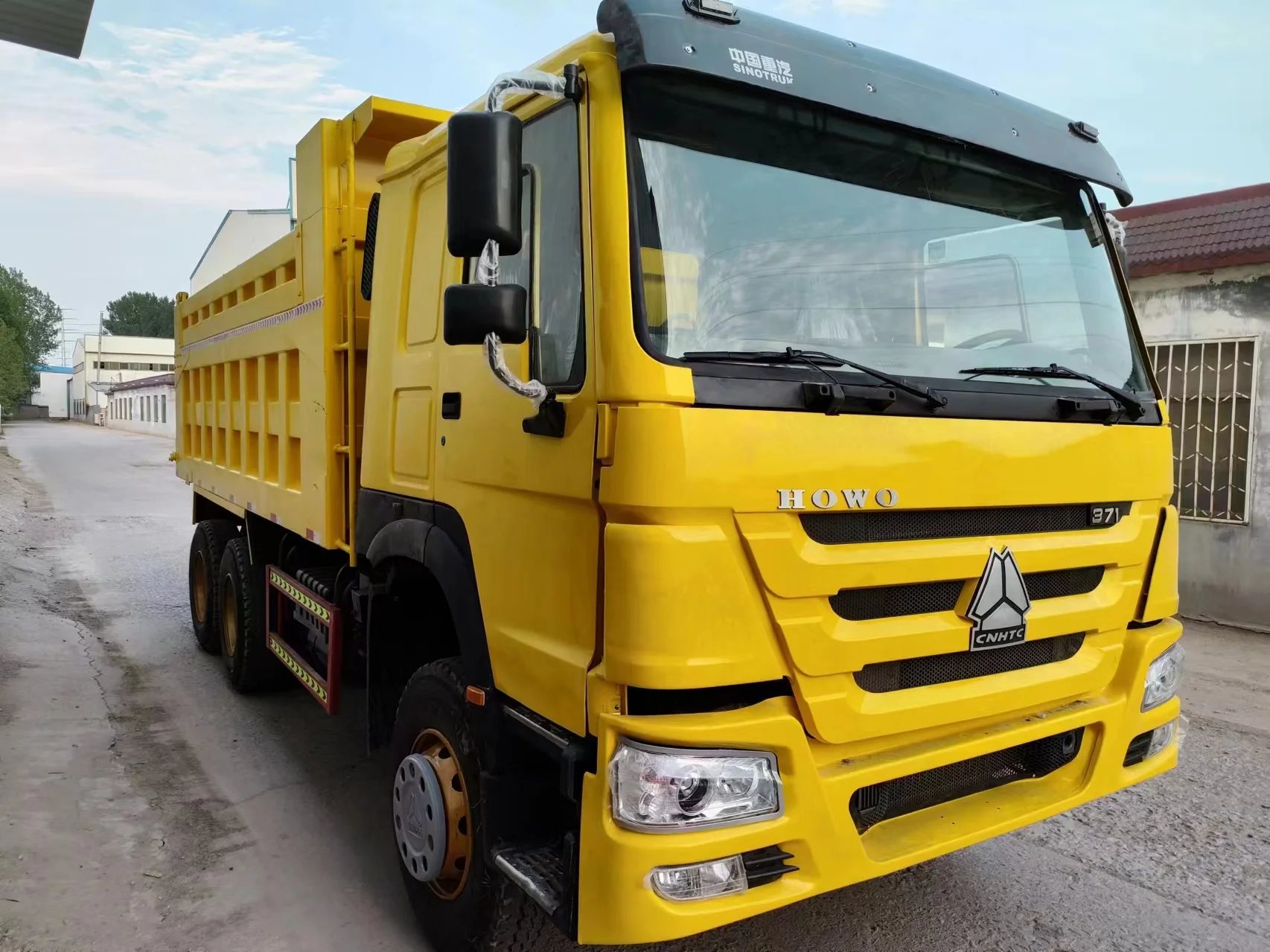 Factory Price Sinotruk HOWO Transport Construction 6X4 10 Wheeler 371HP 20 30 Tons Dumper Used Dump Tipper Truck 1+1